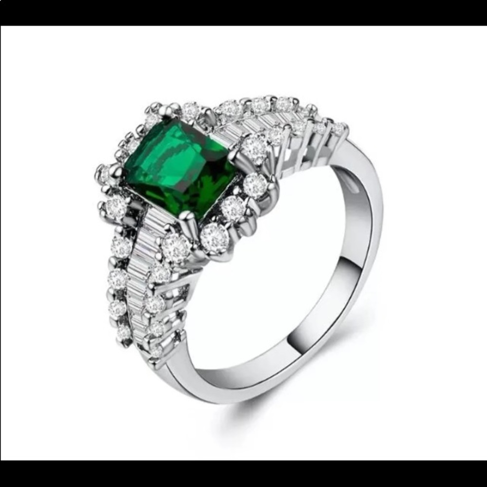 925 Silver Princess Cut Emerald Ring
